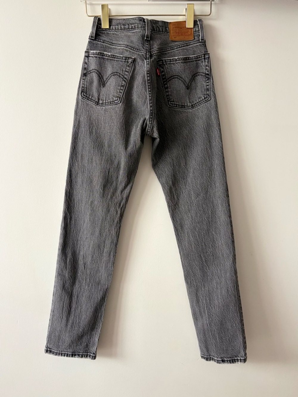 Levi’s 501® Original Fit Women's Jeans in Color Pretty Pleasing - Black - Picture 4 of 6